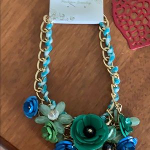 Fashion Necklace in aqua blue and aqua green